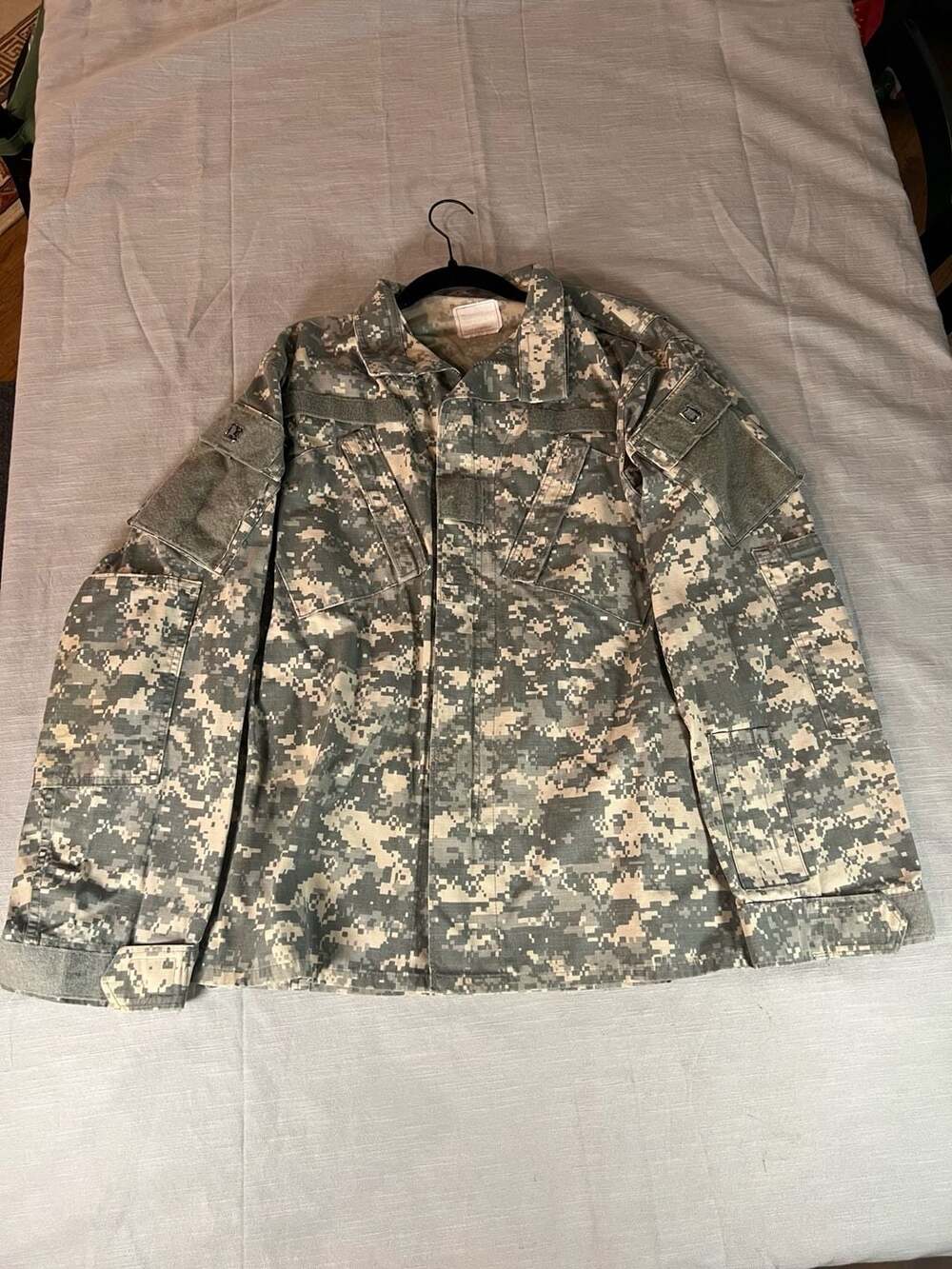 US Army Combat Uniform ACU Digital Camo Jacket Coat Medium Long